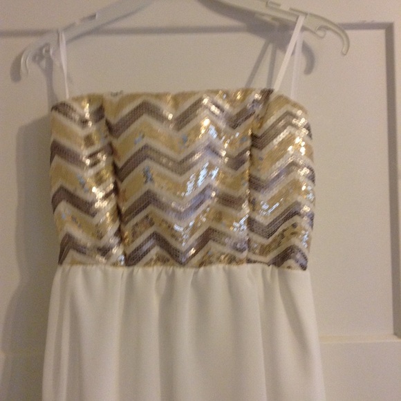 Homecoming/Winter Formal Dress - Picture 2 of 8